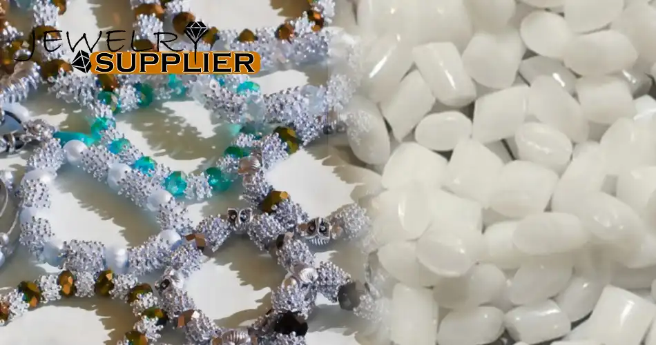 Plastic-Bracelet-Supplier